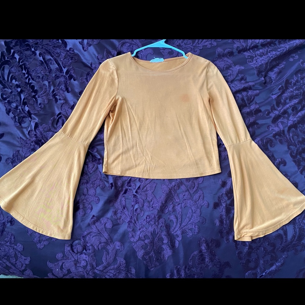 Bell sleeve crop top